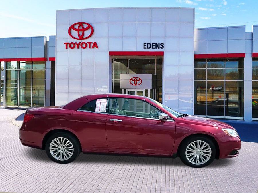 Used 2014 Chrysler 200 Limited with VIN 1C3BCBFG1EN135115 for sale in Northbrook, IL