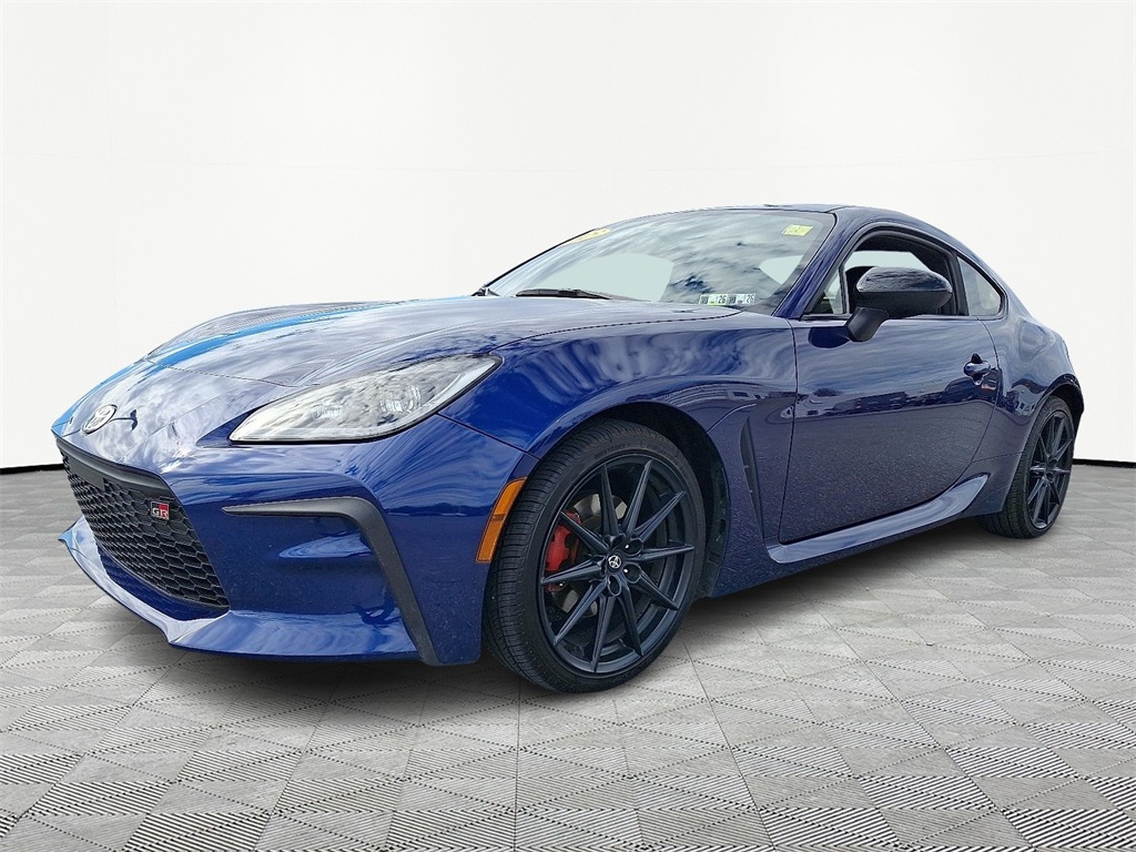 2023 Toyota GR86 Premium photo 3