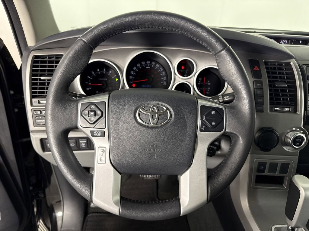 2016 Toyota Sequoia Limited photo 23