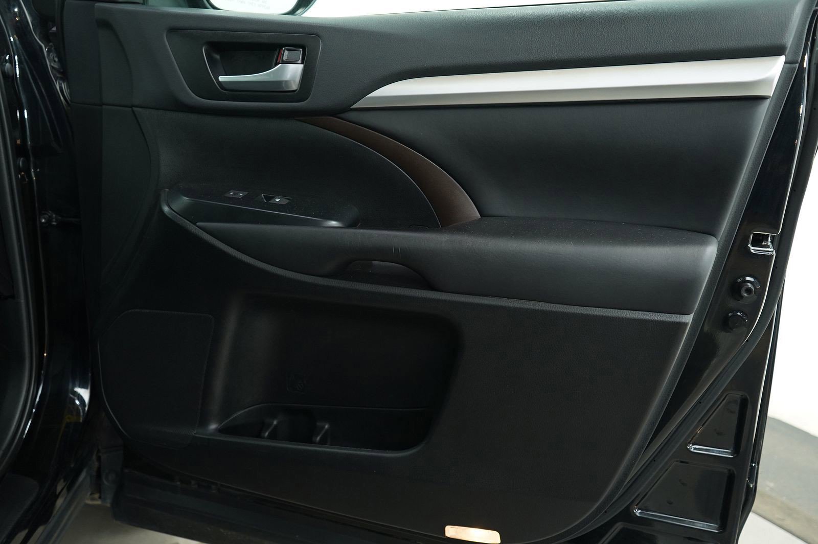 2019 Toyota Highlander XLE photo 9