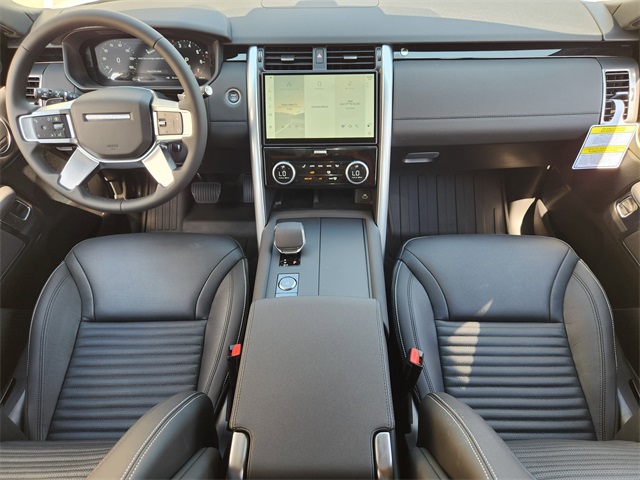 2025 Land Rover Discovery S photo 13
