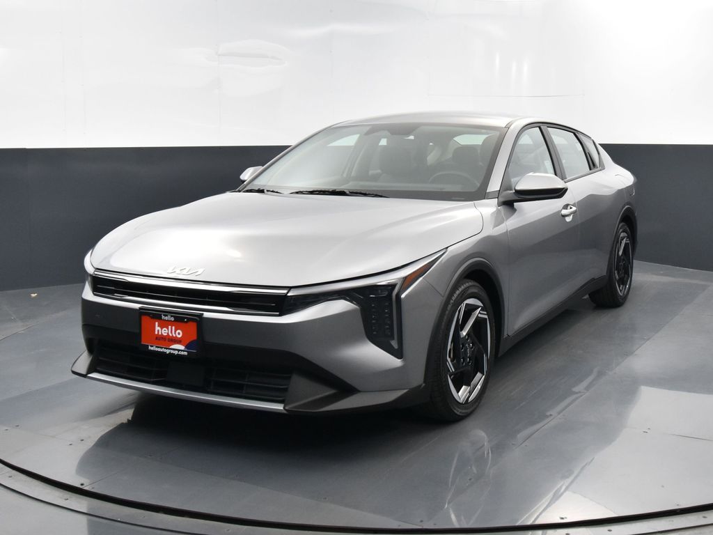 2025 Kia K4 EX photo 2