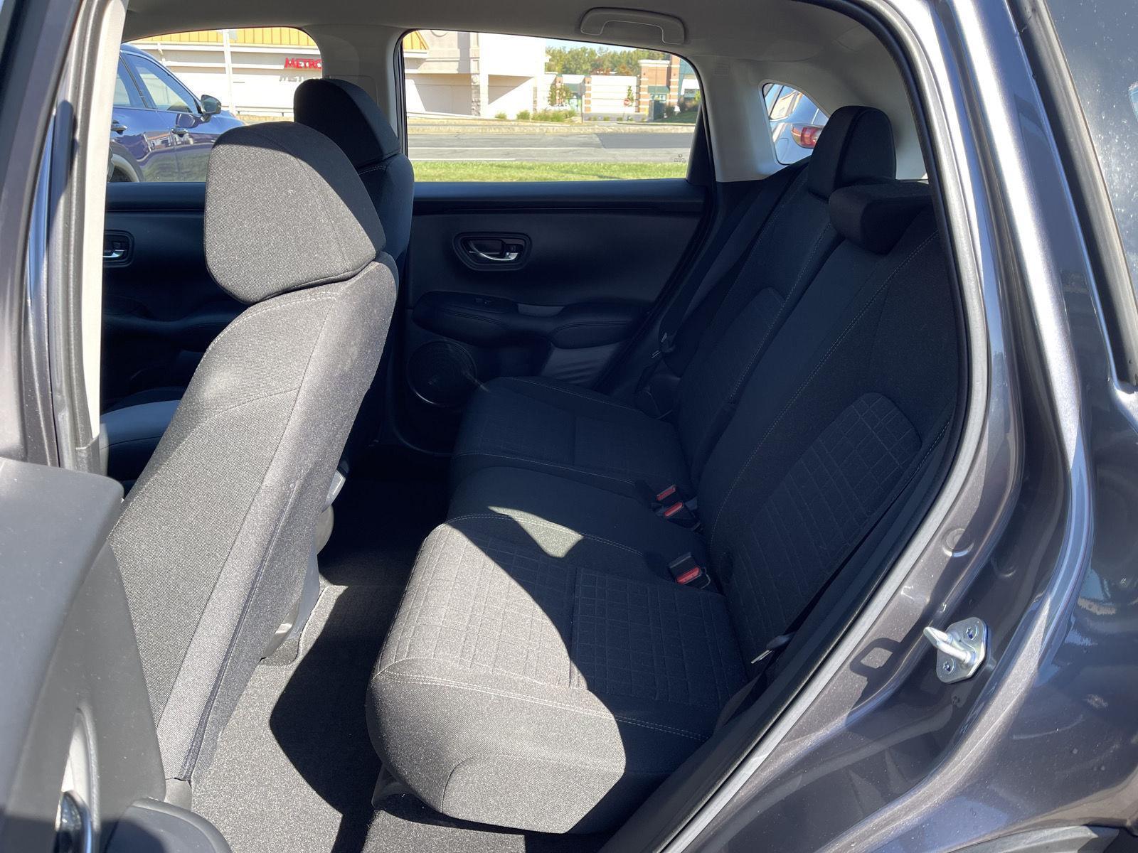 2023 Honda HR-V LX photo 13