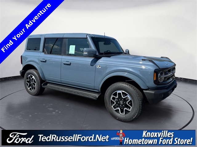 2025 Ford Bronco Outer Banks photo 2