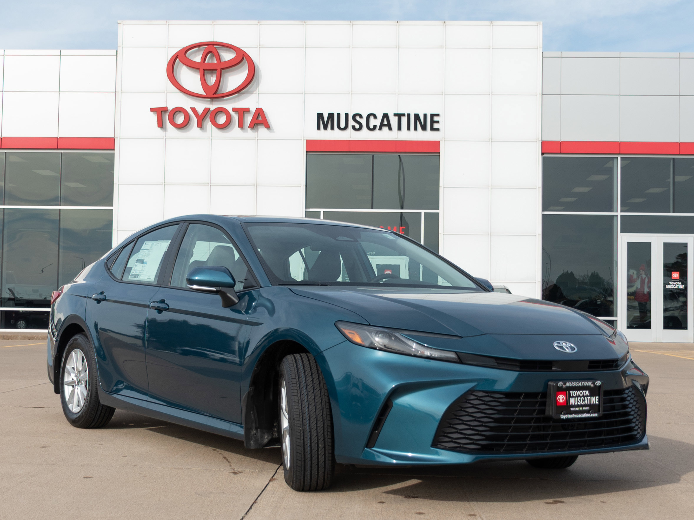 2026 Toyota Camry LE's photo