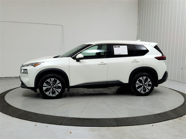 2021 Nissan Rogue SV photo 4