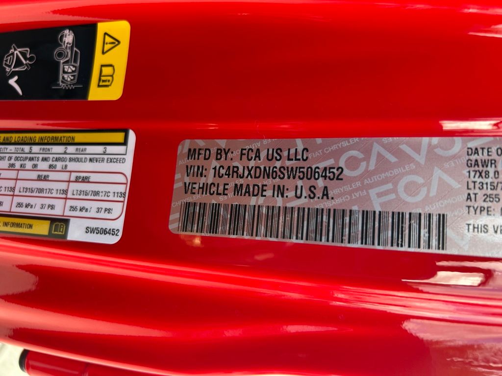 2025 Jeep Wrangler Willys photo 36