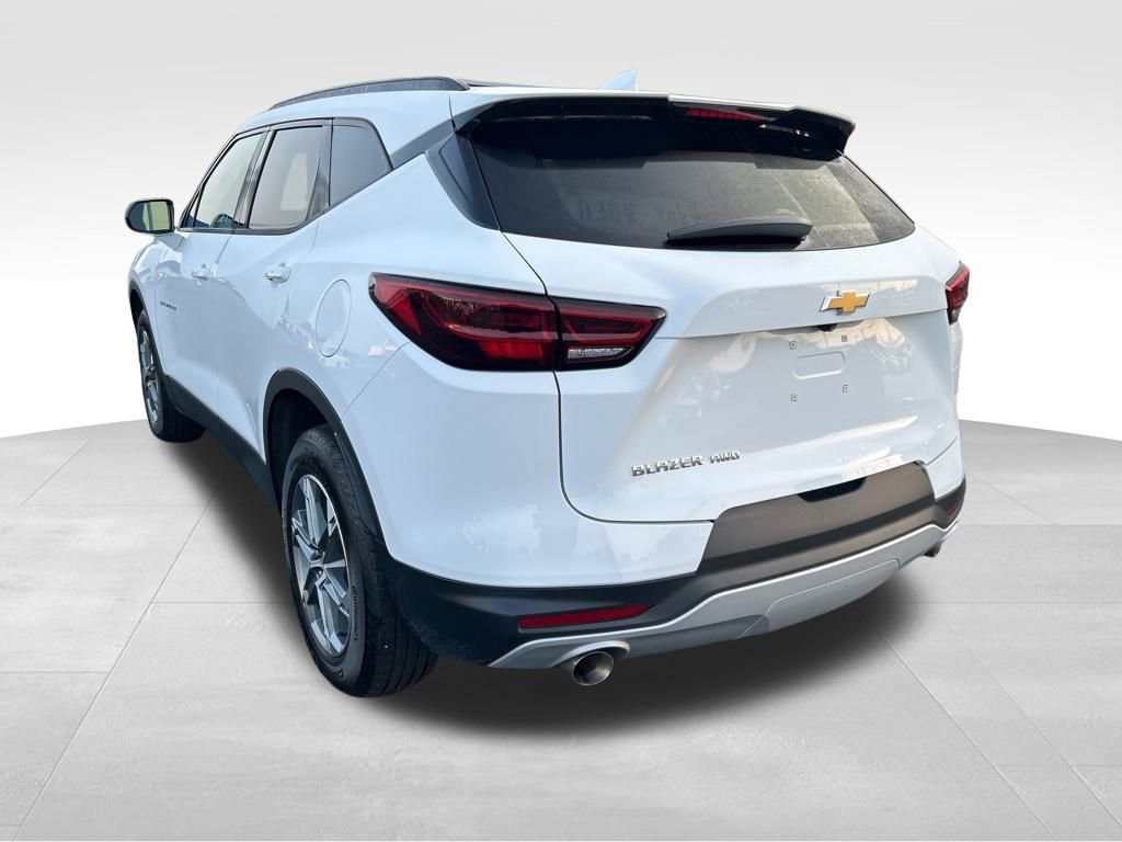 2023 Chevrolet Blazer 2LT photo 3