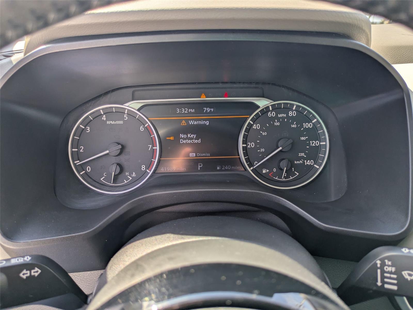 2022 Nissan Rogue SV photo 17