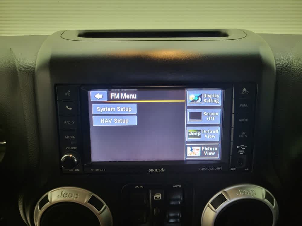 2016 Jeep Wrangler Unlimited Sahara photo 5