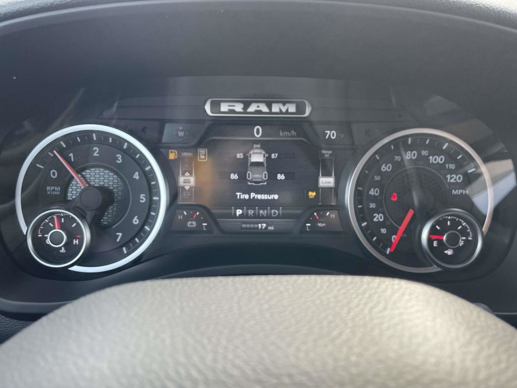 2026 Ram 2500 Big Horn photo 24