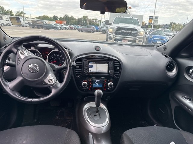 2015 Nissan Juke SV photo 10