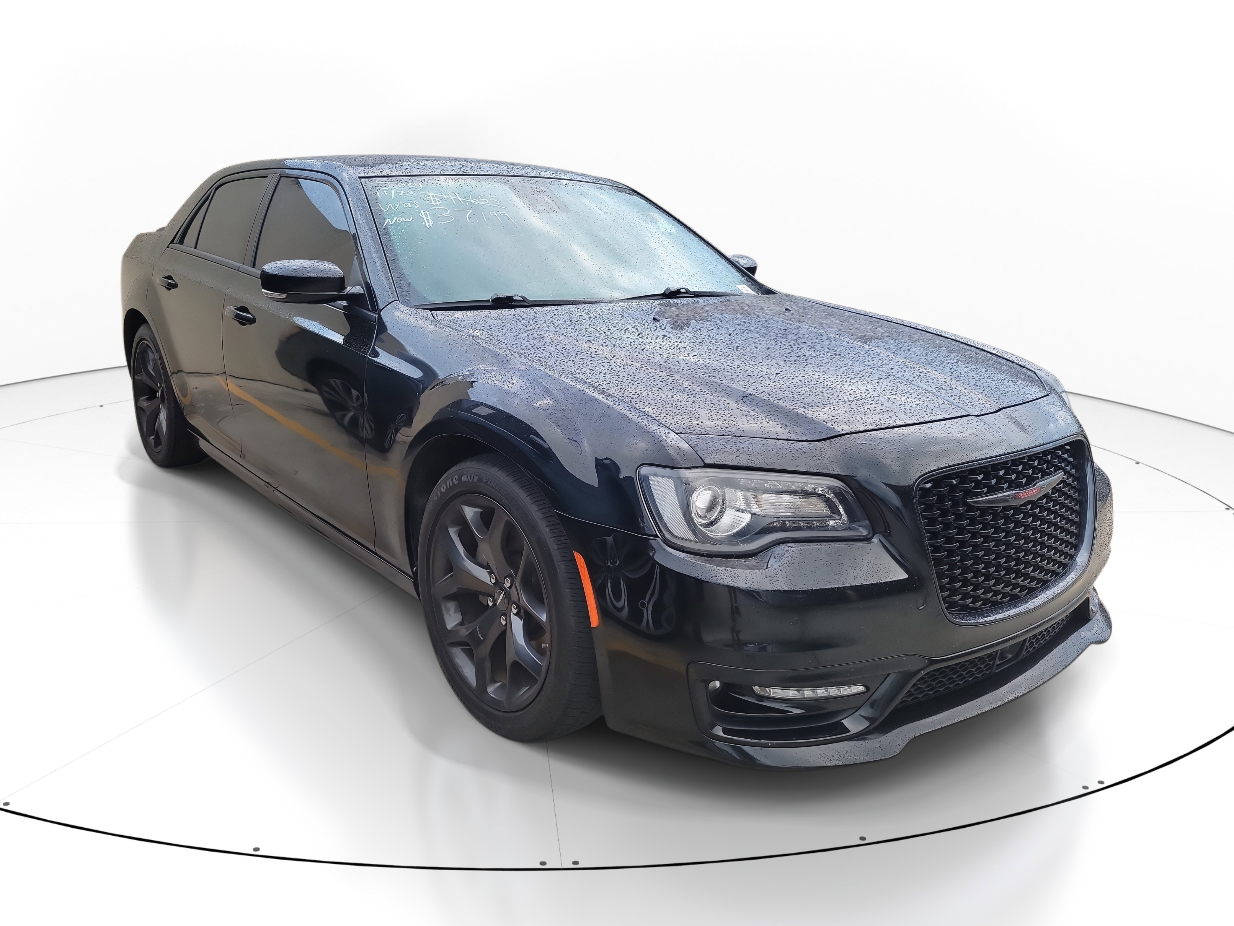 2023 Chrysler 300 S's photo
