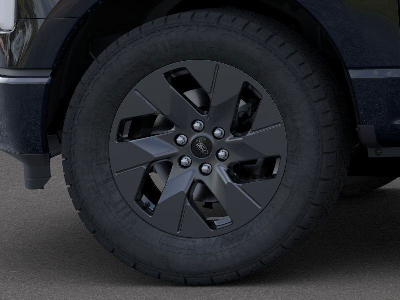2025 Ford F-150 Lightning photo 19
