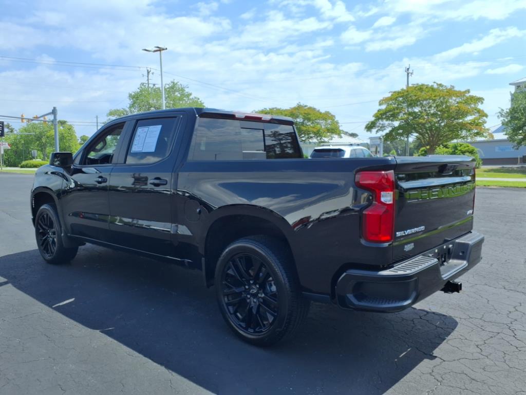 2024 Chevrolet Silverado 1500 RST photo 4