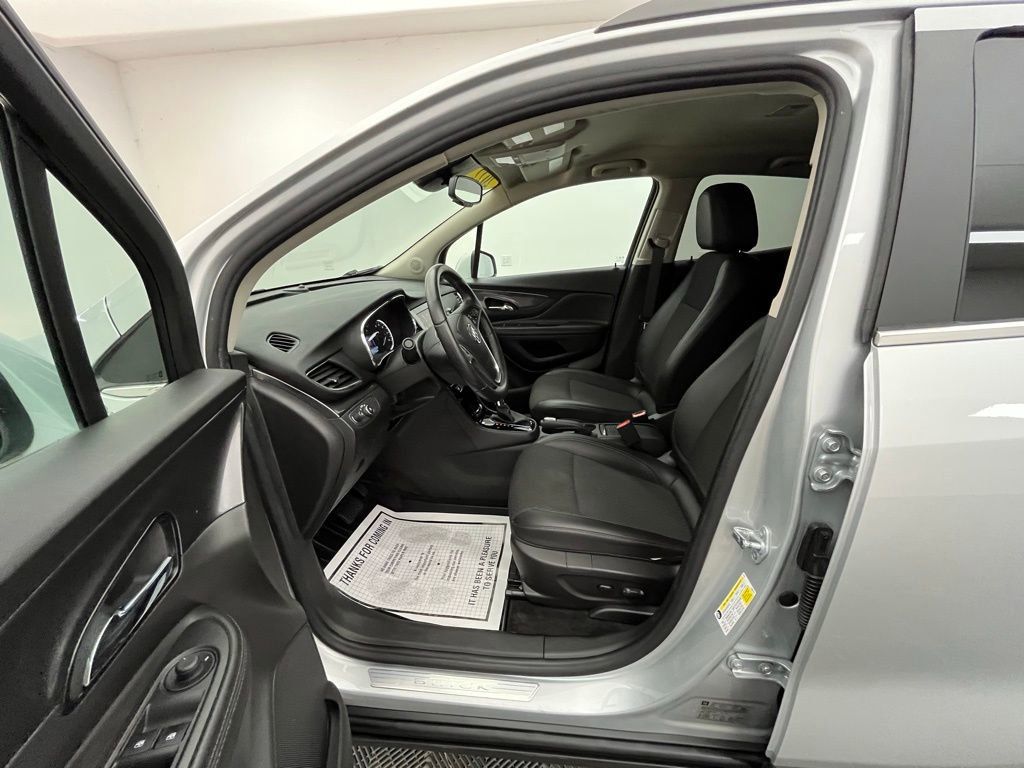 2022 Buick Encore Preferred photo 16