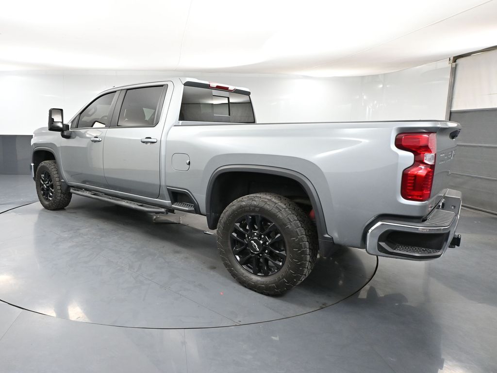 2025 Chevrolet Silverado 2500HD LT photo 6