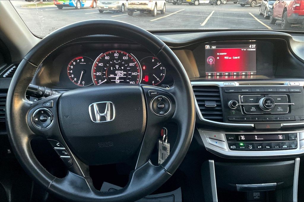 2015 Honda Accord Sport photo 4