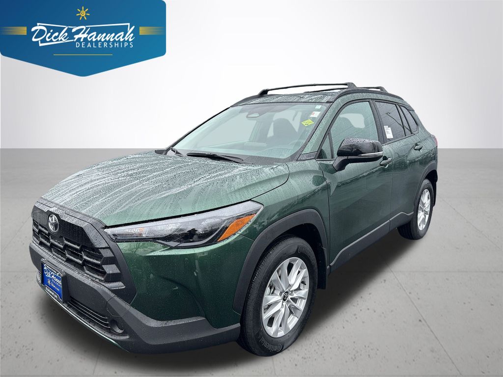 2026 Toyota Corolla Cross LE's photo