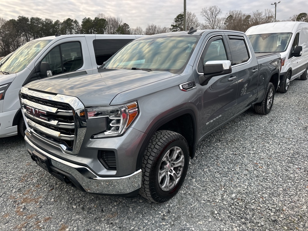 2021 GMC Sierra 1500 SLE's photo