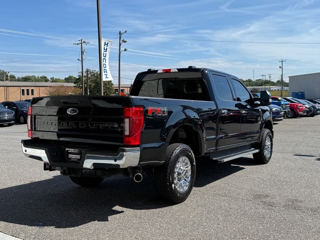 2022 Ford F-350 Lariat photo 23