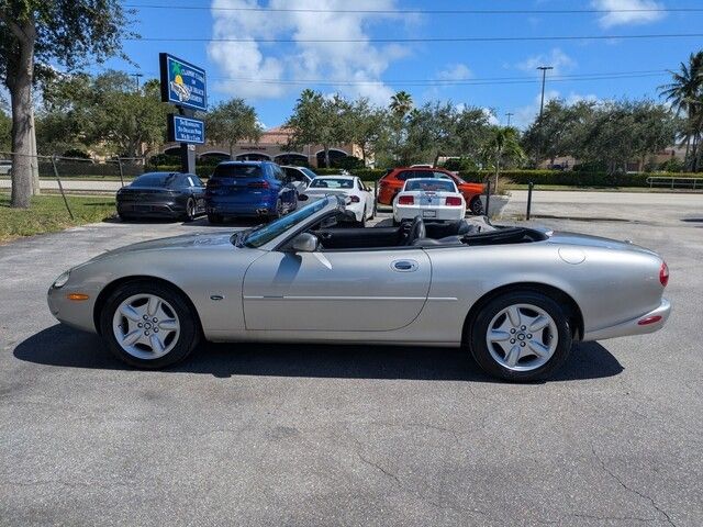 1998 Jaguar XK 8 photo 3