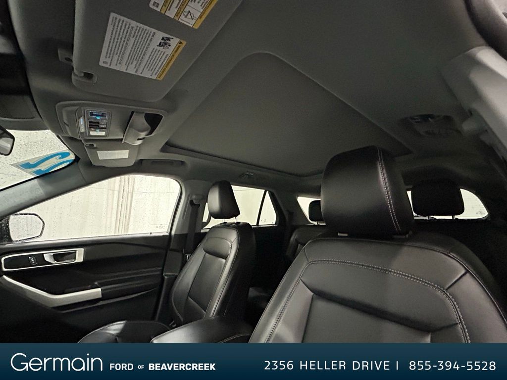 2022 Ford Explorer XLT photo 12