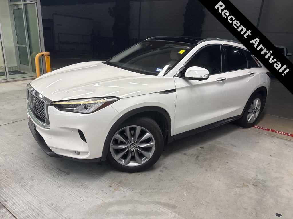 2019 INFINITI QX50 Essential's photo