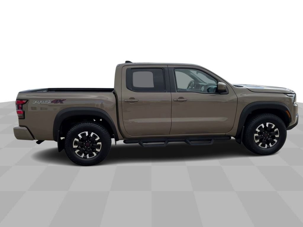2022 Nissan Frontier Crew Cab PRO-4X photo 8