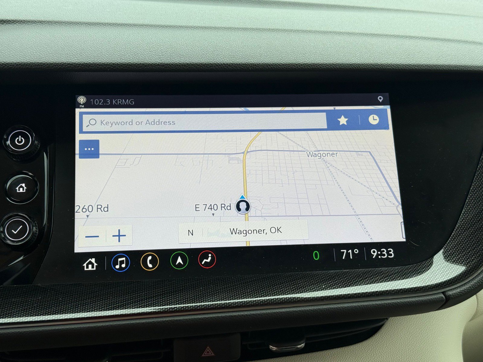 2021 Buick Envision Essence photo 25