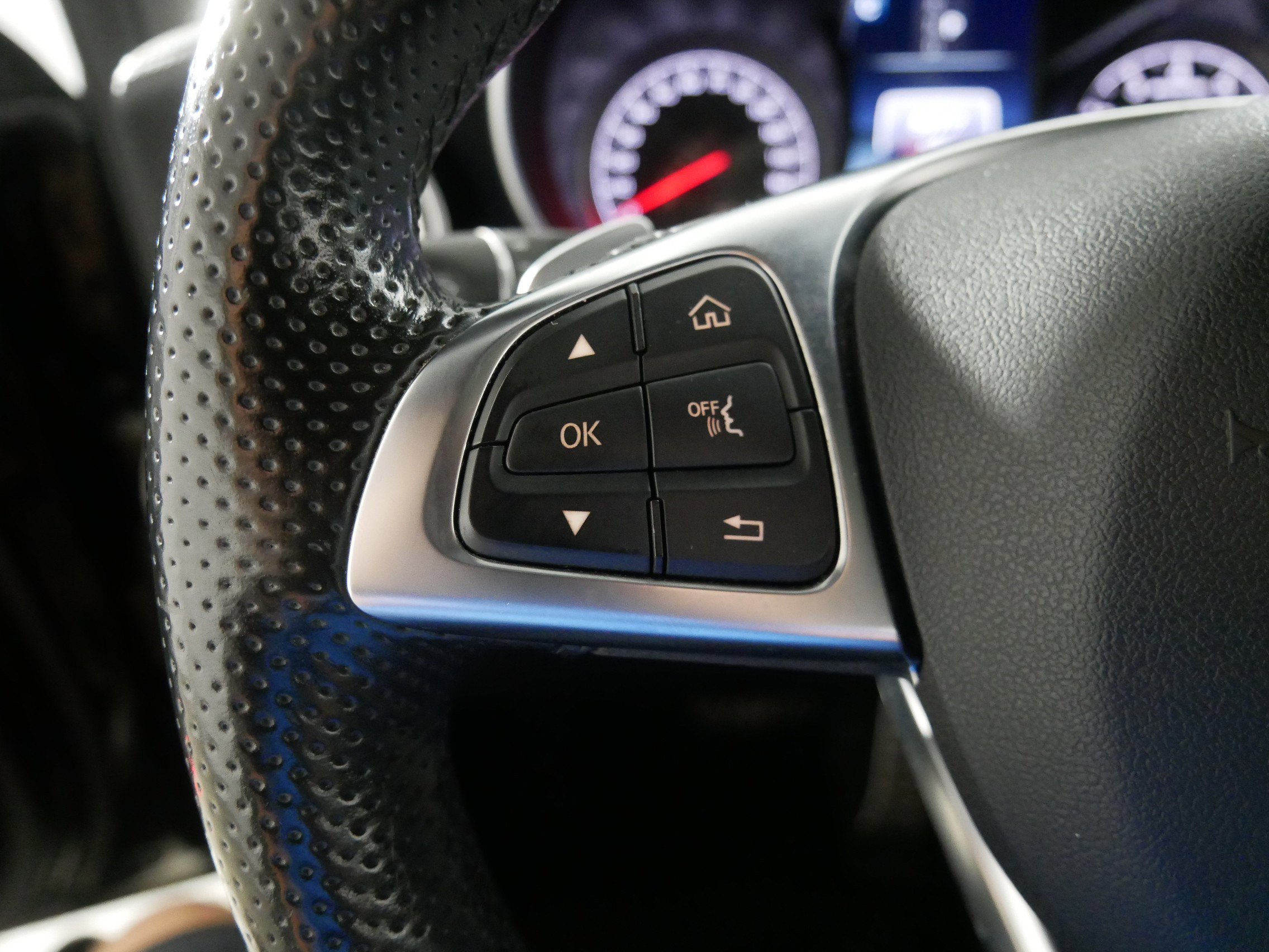 2018 Mercedes Benz GLC AMG 43 4MATIC photo 25