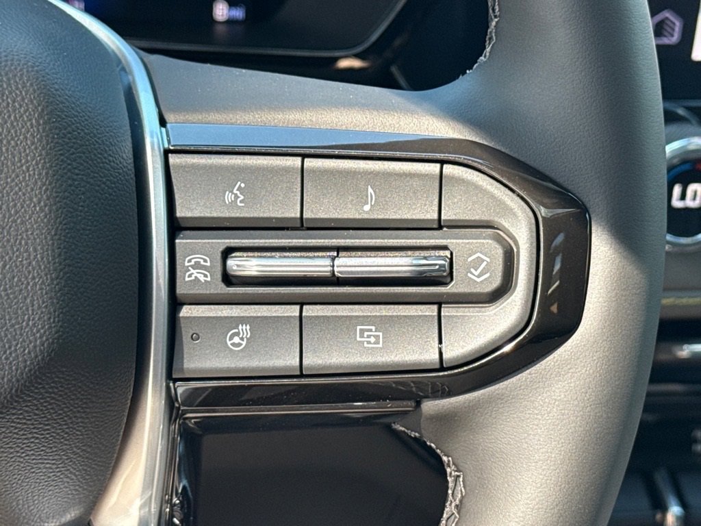 2026 Chevrolet Colorado ZR2 photo 11