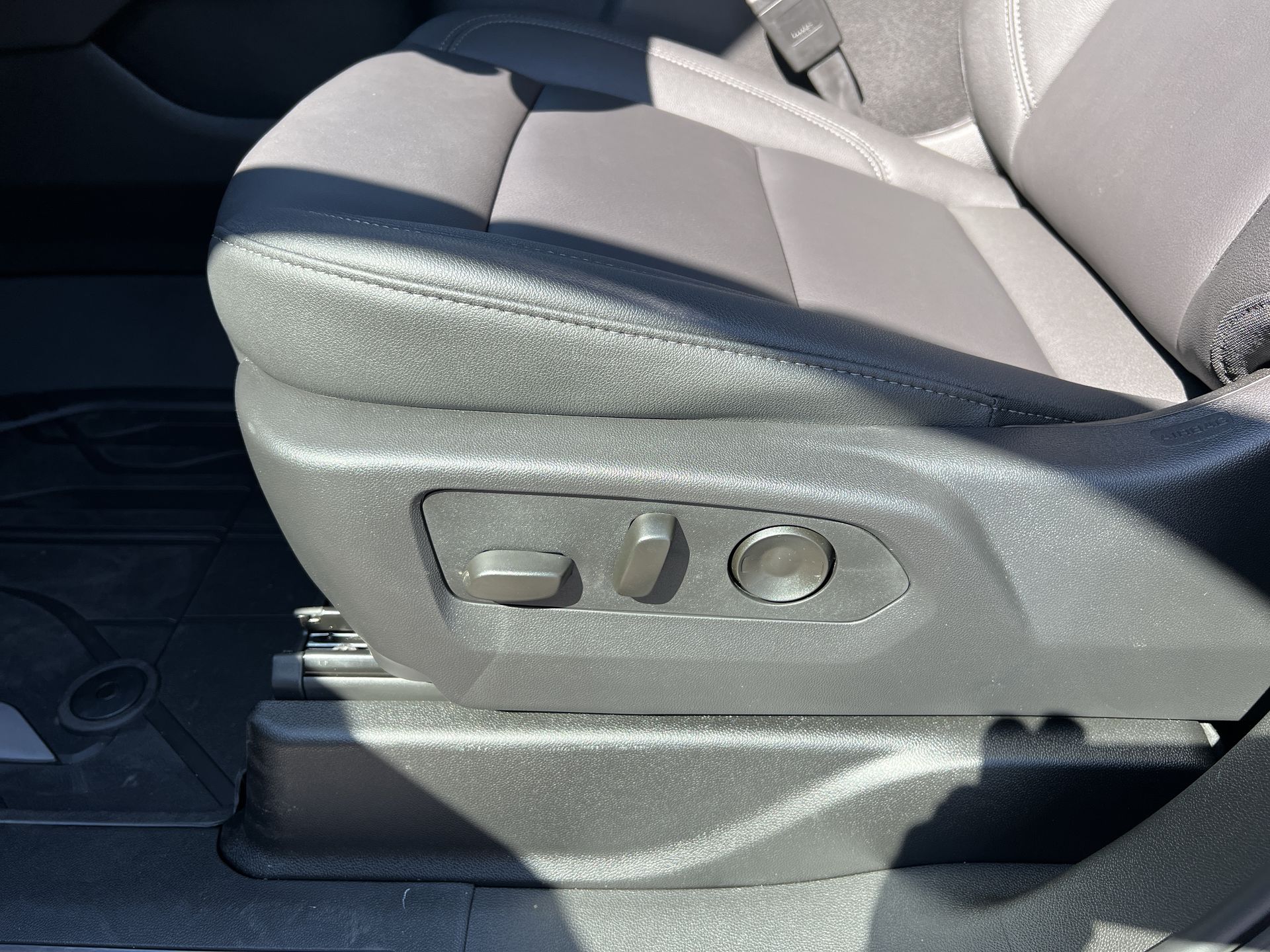 2026 Chevrolet Tahoe LT photo 8