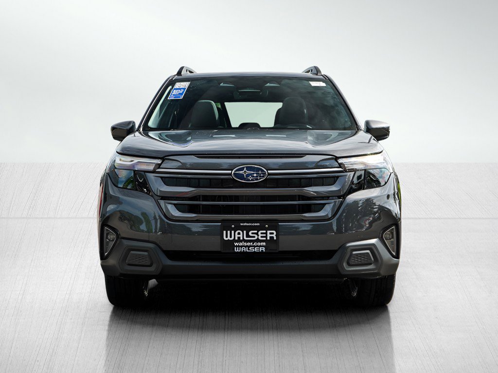 2025 Subaru Forester Premium photo 2