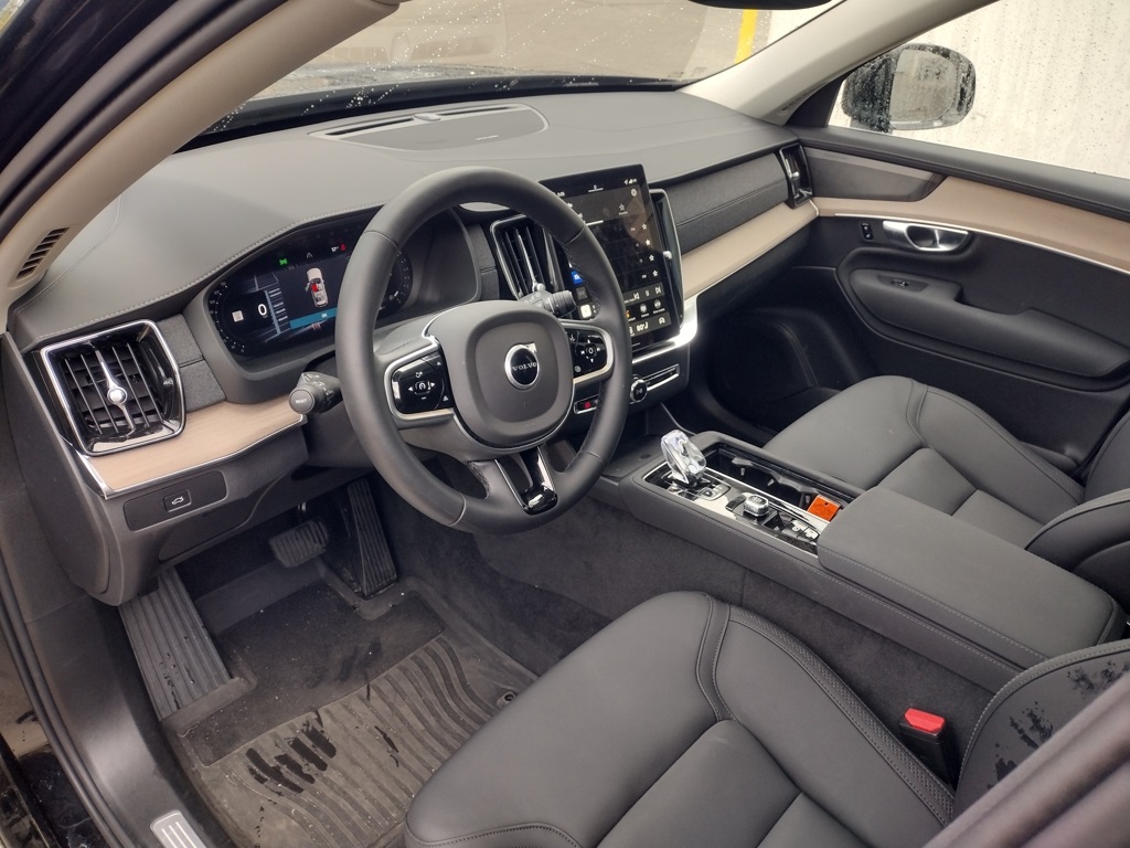 2026 VOLVO XC90 - Image 10