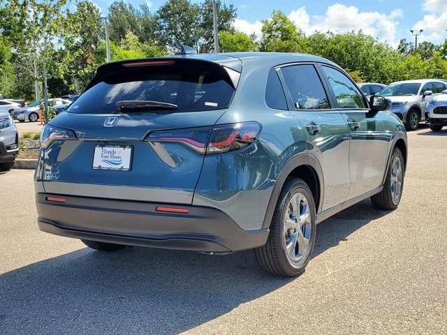 2026 Honda HR-V LX photo 4
