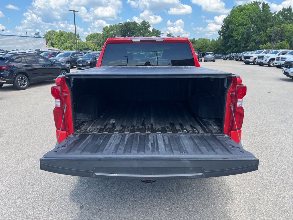 2021 Chevrolet Silverado 1500 RST photo 12