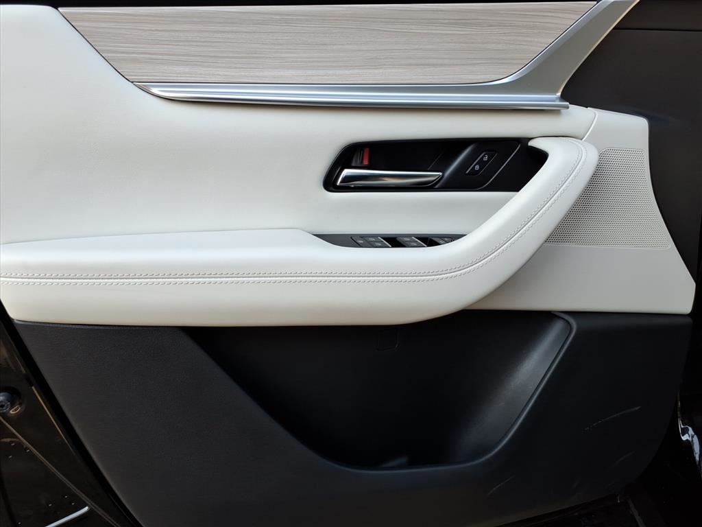 2024 Mazda CX-90 Premium Plus photo 21