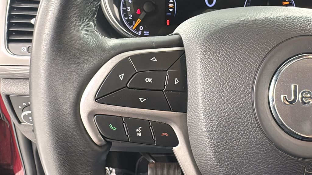 2019 Jeep Grand Cherokee Altitude photo 21