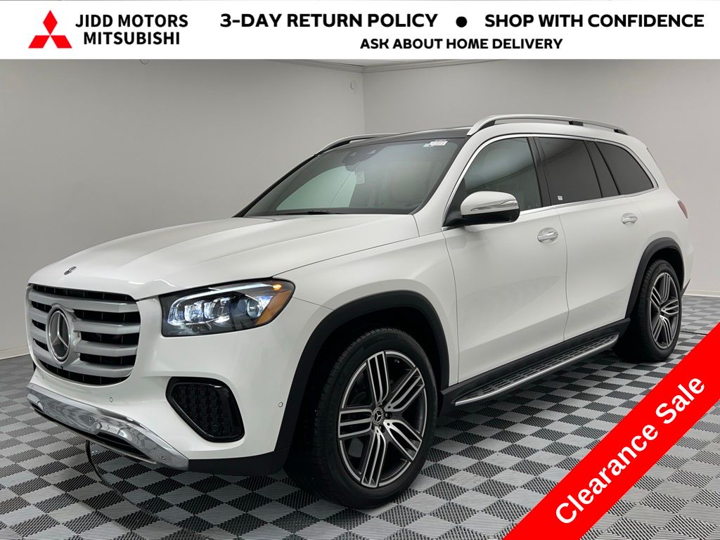 2024 Mercedes-Benz GLS Base's photo