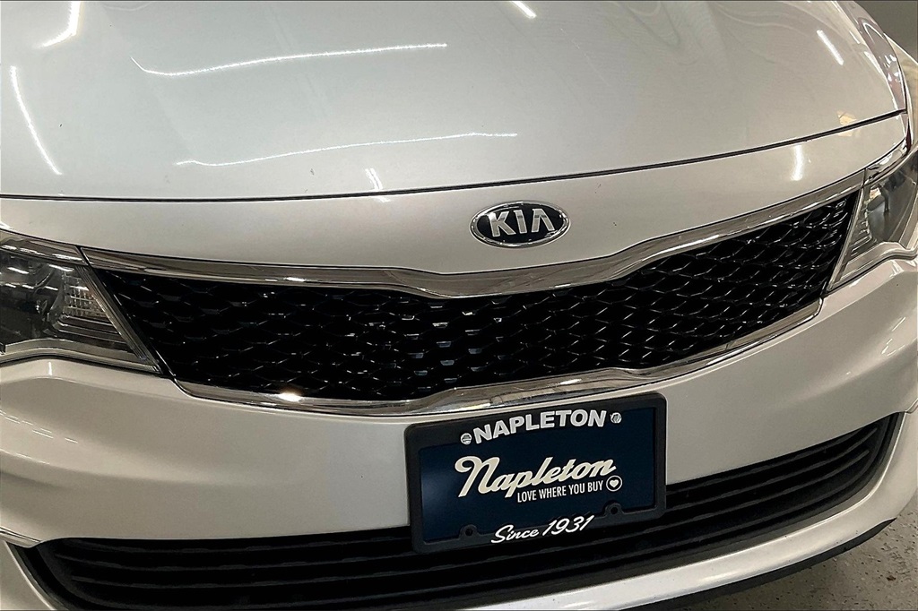 2018 Kia Optima LX photo 27