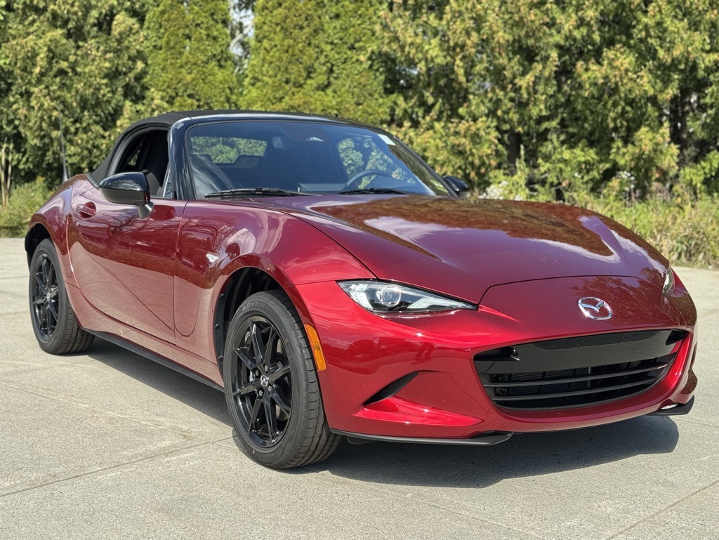 2025 Mazda MX-5 Miata Sport's photo