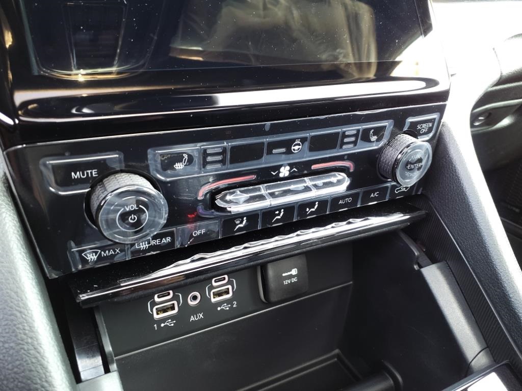 2025 Jeep Grand Cherokee Limited photo 15