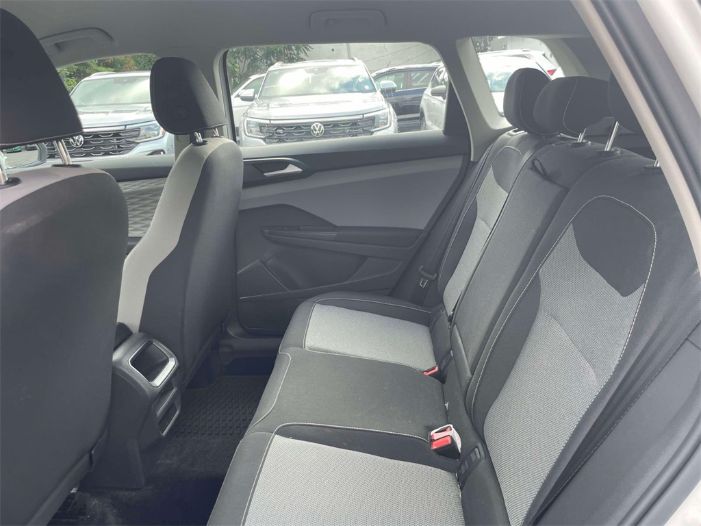 2022 Volkswagen Taos S photo 6