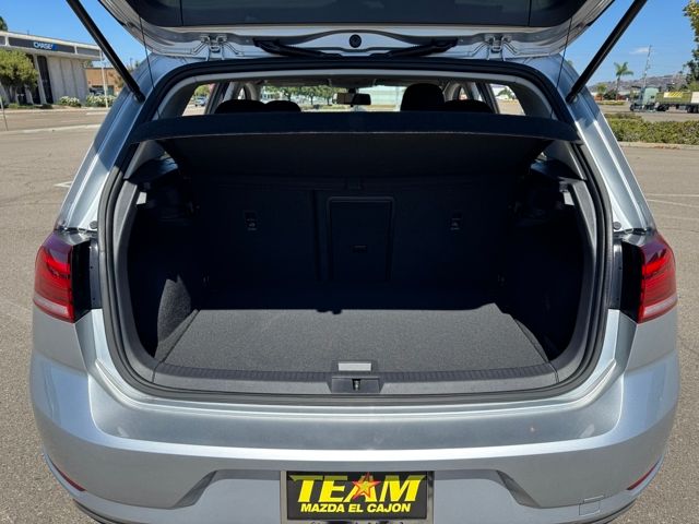2019 Volkswagen e-Golf SE photo 17
