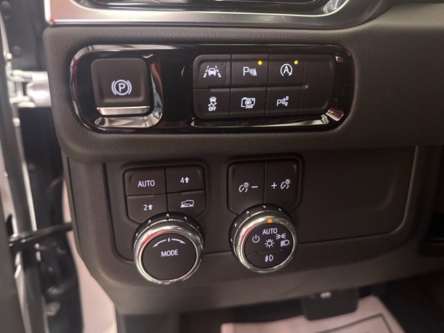 2025 Gmc Yukon Denali photo 9