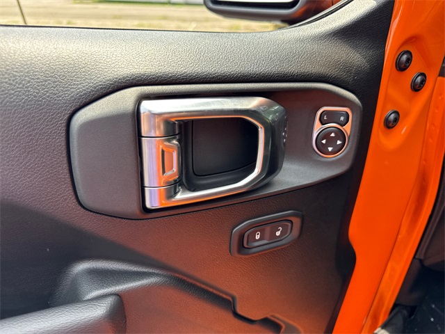 2025 Jeep Wrangler Sport S photo 11