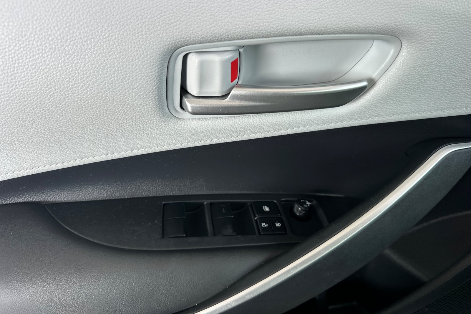 2020 Toyota Corolla SE photo 10