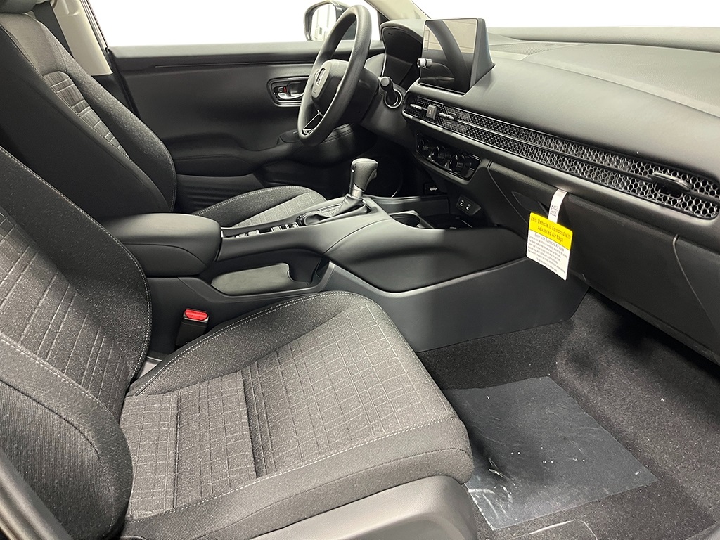 2026 Honda HR-V LX photo 22