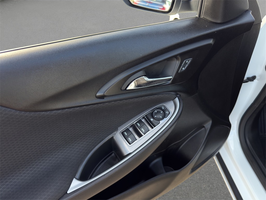 2023 Chevrolet Malibu 1LT photo 21